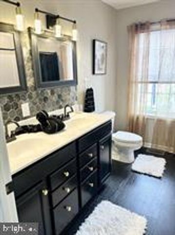 100 N MASSACHUSETTS AVE, Atlantic City, NJ 08401