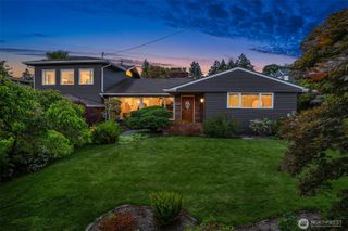 1333 98th Avenue NE, Clyde Hill, WA 98004