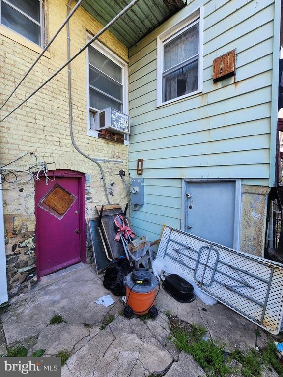 Image 18 of property listing at 649 N BENTALOU ST, Baltimore, MD 21216