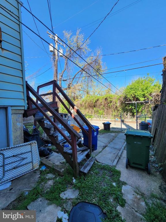 Image 21 of property listing at 649 N BENTALOU ST, Baltimore, MD 21216
