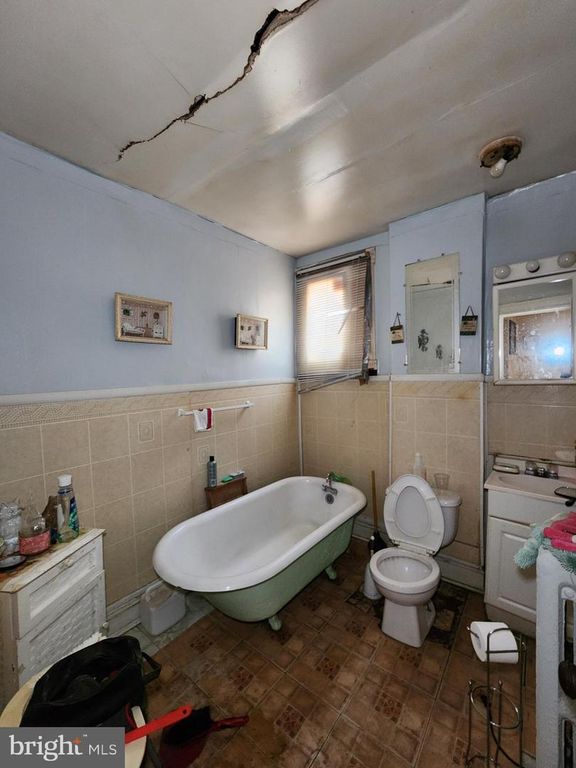 Image 49 of property listing at 649 N BENTALOU ST, Baltimore, MD 21216
