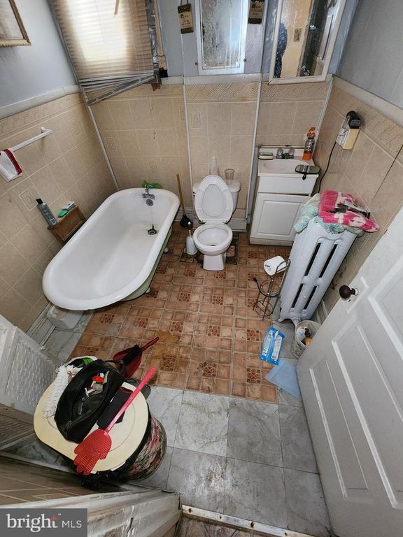 Image 50 of property listing at 649 N BENTALOU ST, Baltimore, MD 21216