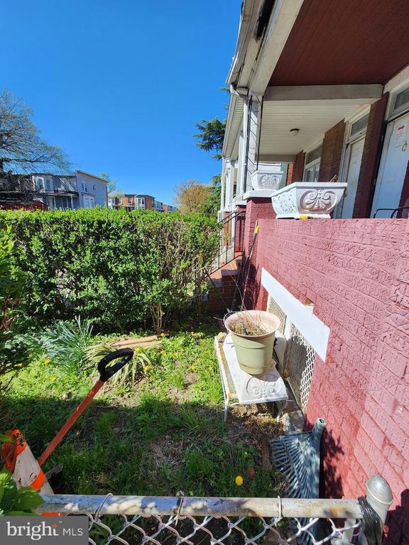 Image 6 of property listing at 649 N BENTALOU ST, Baltimore, MD 21216