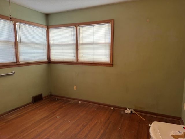 5221 Division Street, Edina, MN 55436