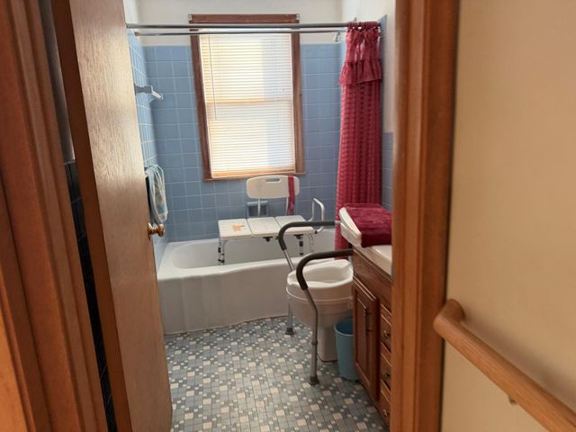 5221 Division Street, Edina, MN 55436