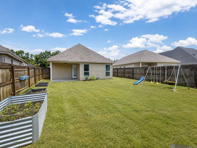 15484 Oakstone Dr, Prairieville, LA 70769