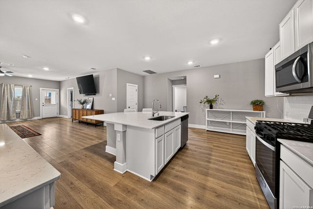 4502 Nueces Path, San Antonio, TX 78253