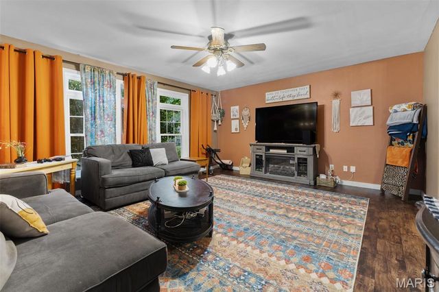 404 Helber Drive, Farmington, MO 63640