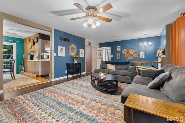 404 Helber Drive, Farmington, MO 63640