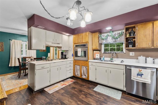 404 Helber Drive, Farmington, MO 63640