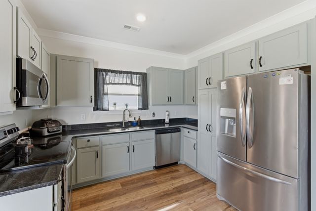 119 Triple Crown Ct, Shelbyville, TN 37160