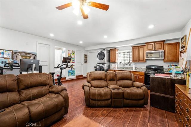 335 Nutwood Street, Brea, CA 92821