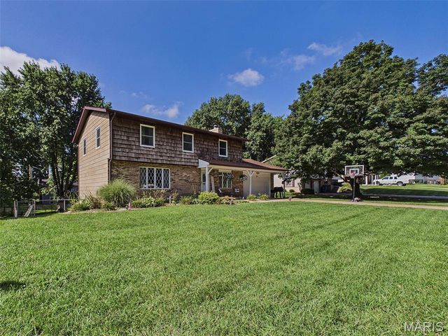 410 Chapel Drive, Collinsville, IL 62234