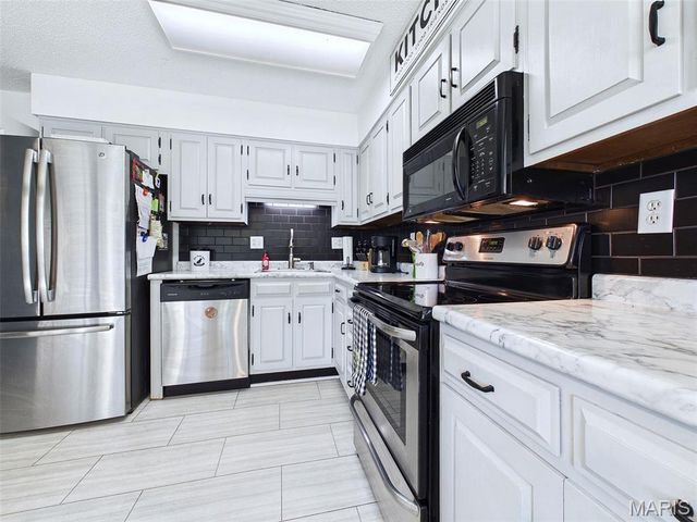 410 Chapel Drive, Collinsville, IL 62234