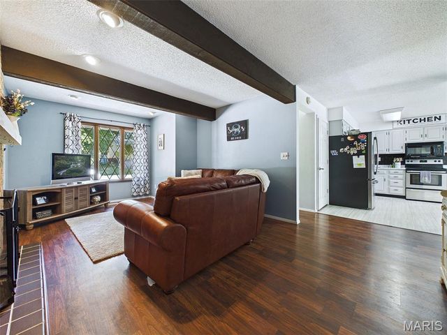 410 Chapel Drive, Collinsville, IL 62234