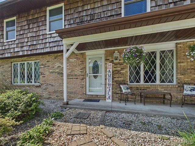 410 Chapel Drive, Collinsville, IL 62234