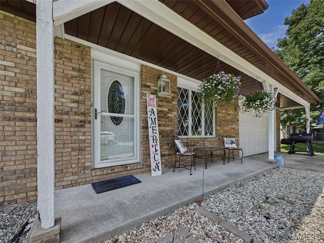 410 Chapel Drive, Collinsville, IL 62234