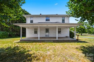 592 Main Street, Hudson, NC 28638