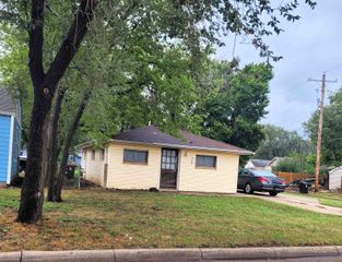 314 Missouri Ave, Salina, KS 67401
