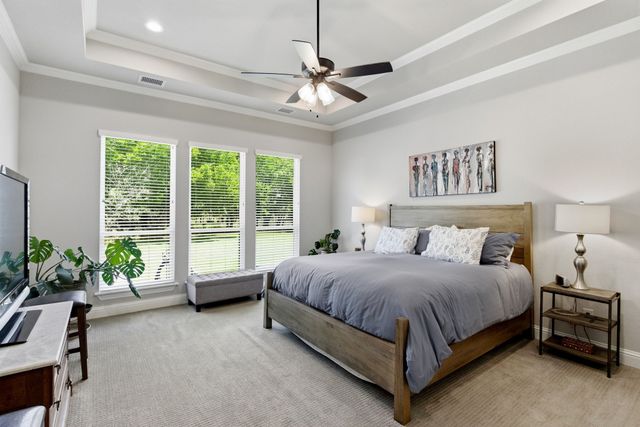 8880 Hidden Pond Street, Justin, TX 76247