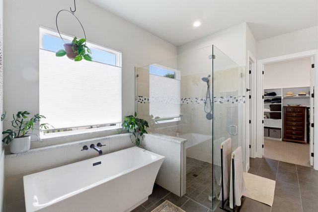 8880 Hidden Pond Street, Justin, TX 76247