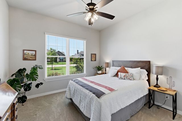 8880 Hidden Pond Street, Justin, TX 76247