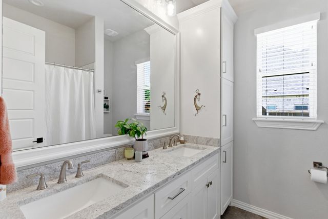 8880 Hidden Pond Street, Justin, TX 76247