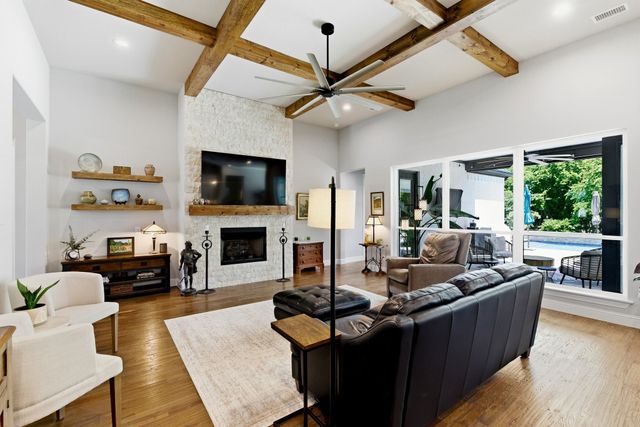 8880 Hidden Pond Street, Justin, TX 76247