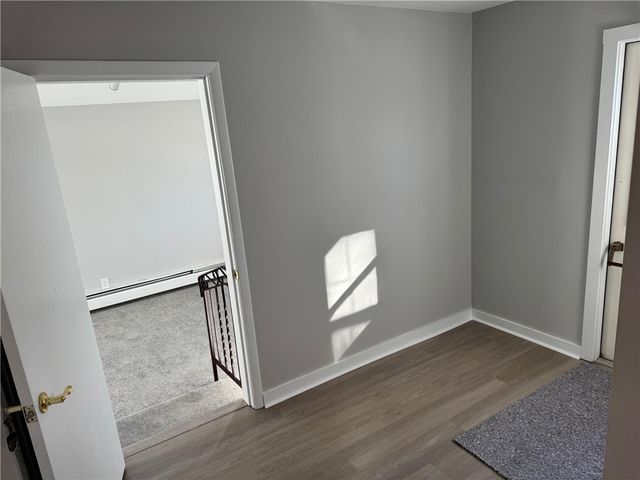 4 Crossway Road, Cranston, RI 02910