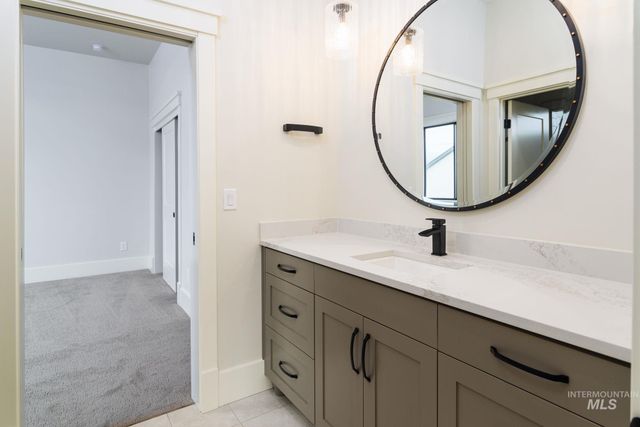 6828 S Krakauer Place, Meridian, ID 83642