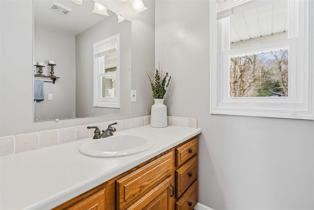 3100 N 9th Street, Kalamazoo, MI 49009