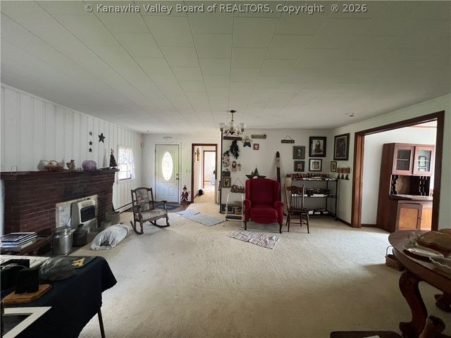 90 River Lane, Ravenswood, WV 26164