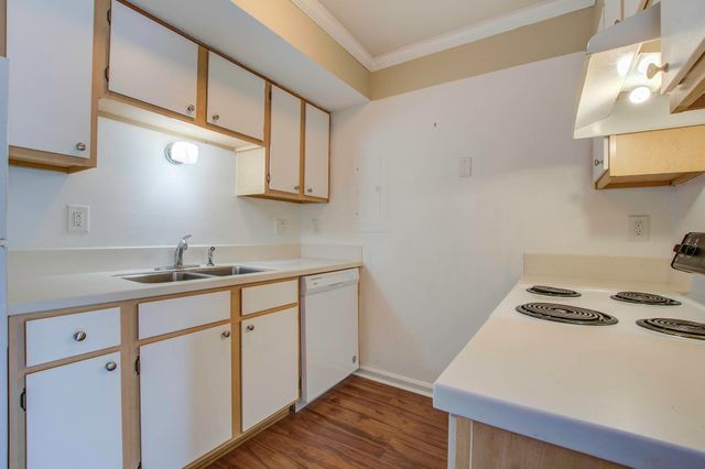 2494 Etiwan Avenue F7, Charleston, SC 29414