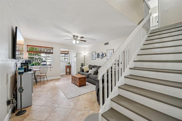 12252 SW 50th Pl, Cooper City, FL 33330