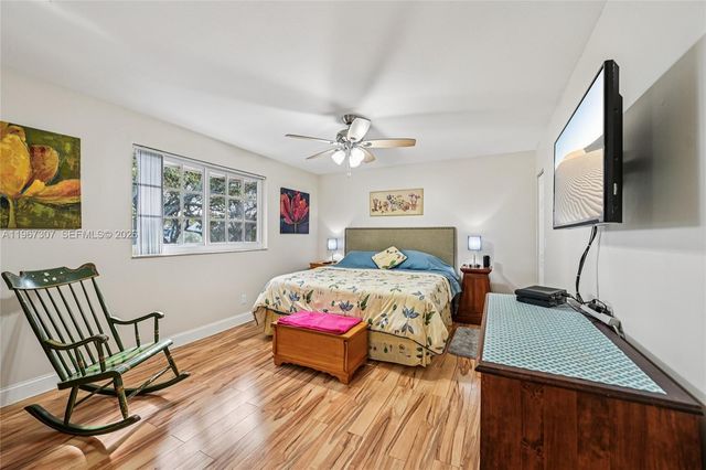 12252 SW 50th Pl, Cooper City, FL 33330