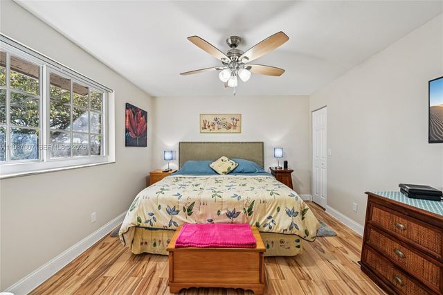 12252 SW 50th Pl, Cooper City, FL 33330