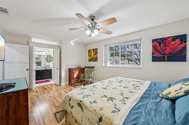 12252 SW 50th Pl, Cooper City, FL 33330