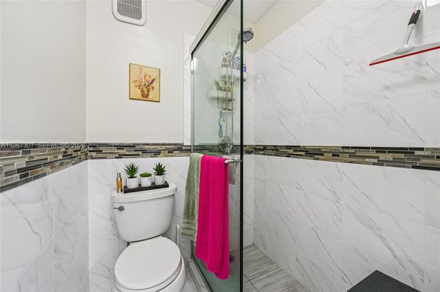 12252 SW 50th Pl, Cooper City, FL 33330