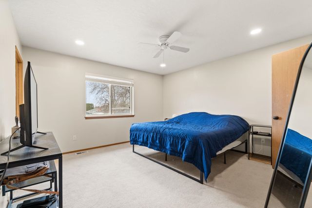 1214 S Bannen Rd, Veradale, WA 99037