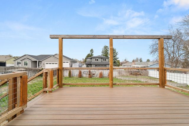 1214 S Bannen Rd, Veradale, WA 99037