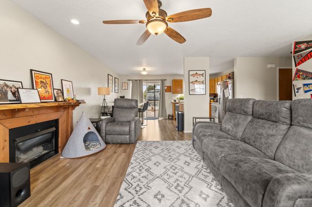 1214 S Bannen Rd, Veradale, WA 99037