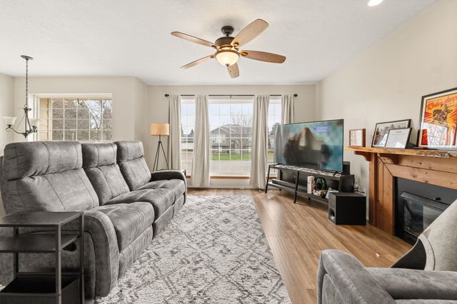 1214 S Bannen Rd, Veradale, WA 99037