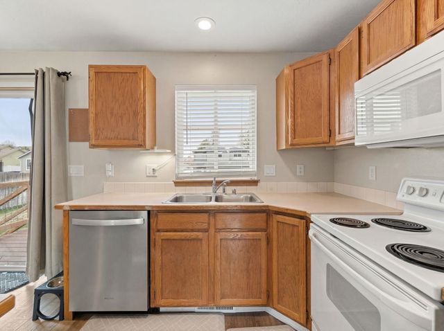 1214 S Bannen Rd, Veradale, WA 99037