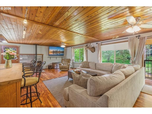 15116 CREEK VIEW Ln, Vernonia, OR 97064