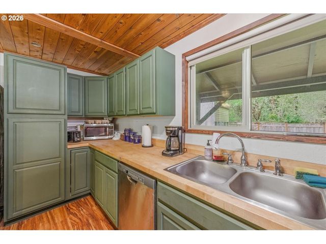 15116 CREEK VIEW Ln, Vernonia, OR 97064