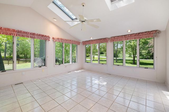 300 SUFFOLK DR, Bear, DE 19701