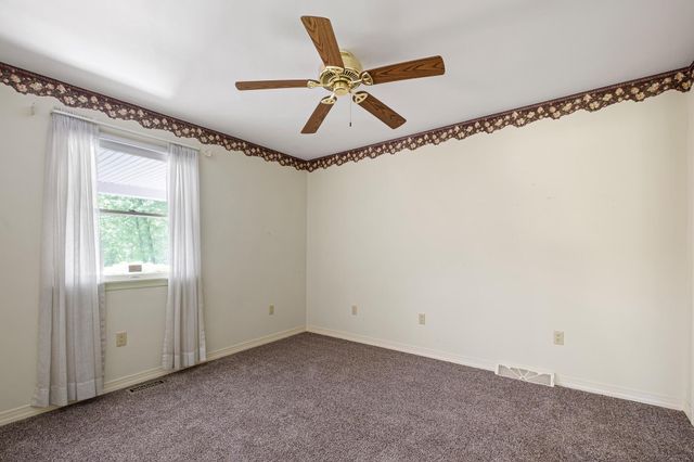 300 SUFFOLK DR, Bear, DE 19701
