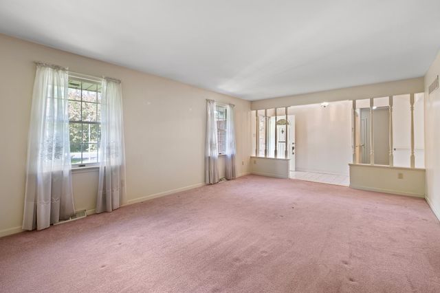 300 SUFFOLK DR, Bear, DE 19701