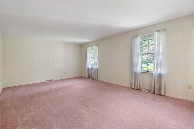 300 SUFFOLK DR, Bear, DE 19701