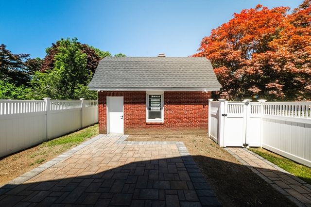 8 Horace Road, Belmont, MA 02478